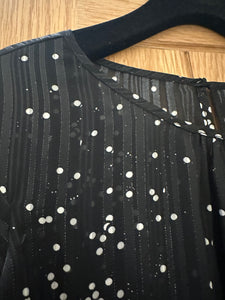 Seasons Top - Black