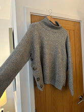 Load image into Gallery viewer, Privat Sweater