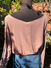 Load image into Gallery viewer, Abi Dusty pink jersey sleeve and crepe top