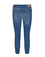 Load image into Gallery viewer, Sumner Shine Studded Jeans