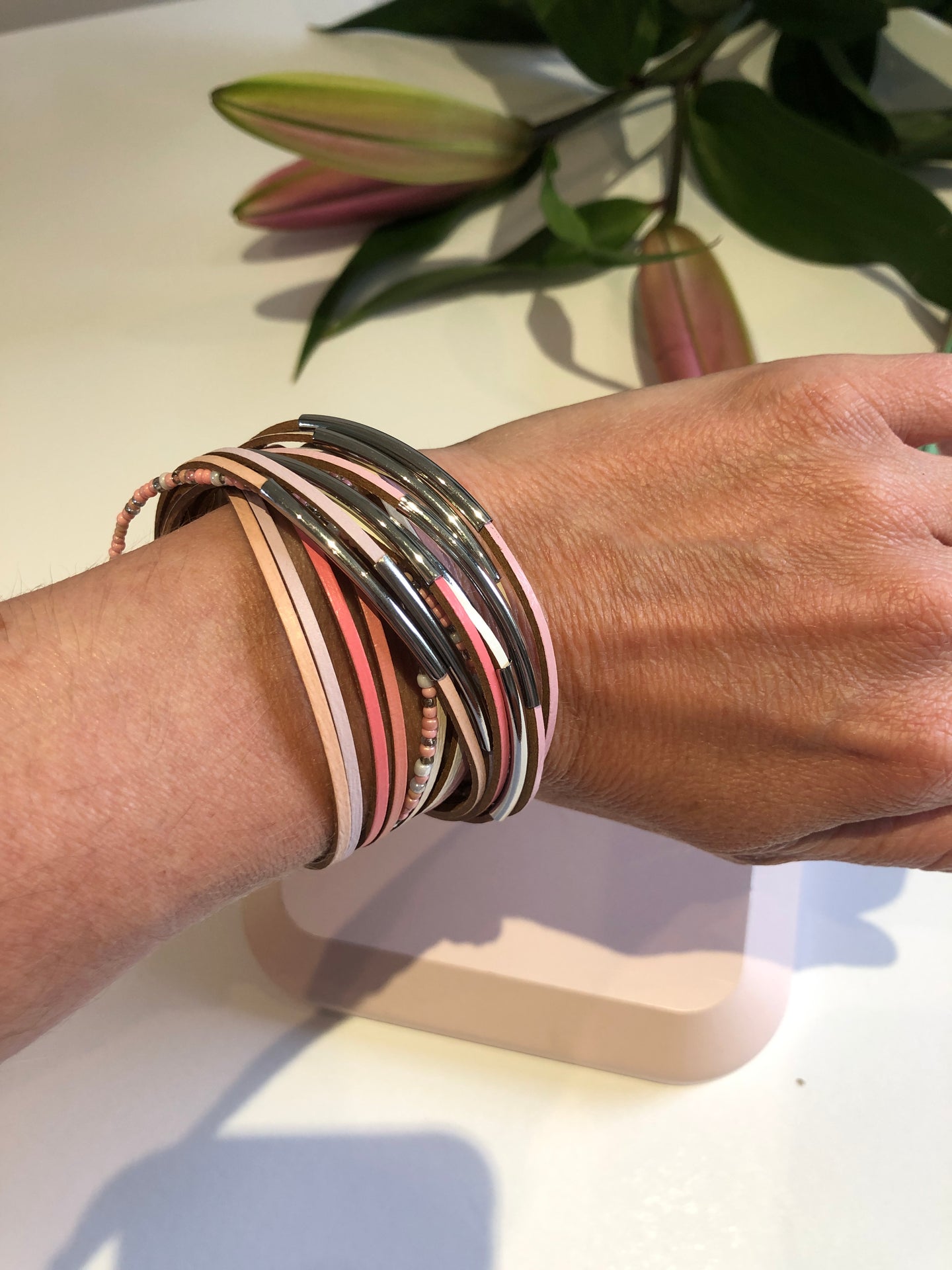 Wrap around bracelet - Pink