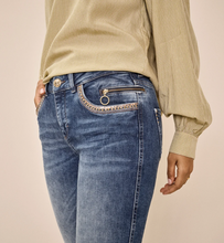 Load image into Gallery viewer, Sumner Shine Studded Jeans