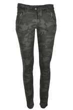 Load image into Gallery viewer, Camouflage Pants Dark Green