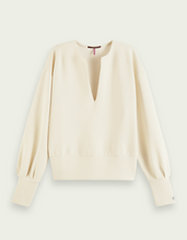 Load image into Gallery viewer, Voluminous sleeved soft sweater - Ecru