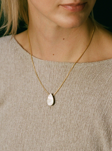 Raindrop Necklace in Mother of Pearl