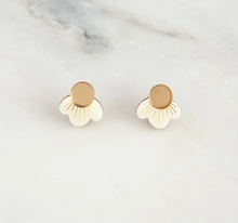 Load image into Gallery viewer, Wildflower Studs in Cream