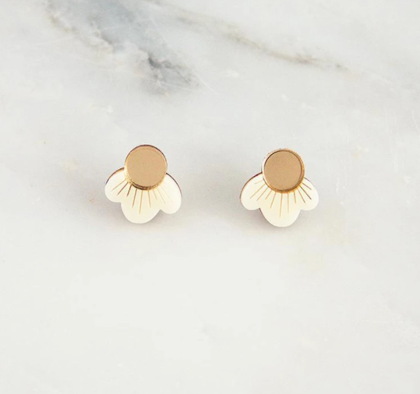 Wildflower Studs in Cream