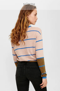 Nucharisma Pullover