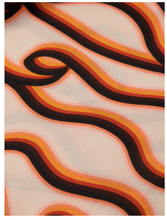 Load image into Gallery viewer, Printed piped-detailing top