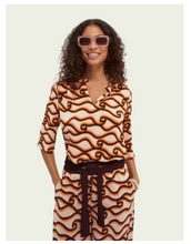 Load image into Gallery viewer, Printed piped-detailing top