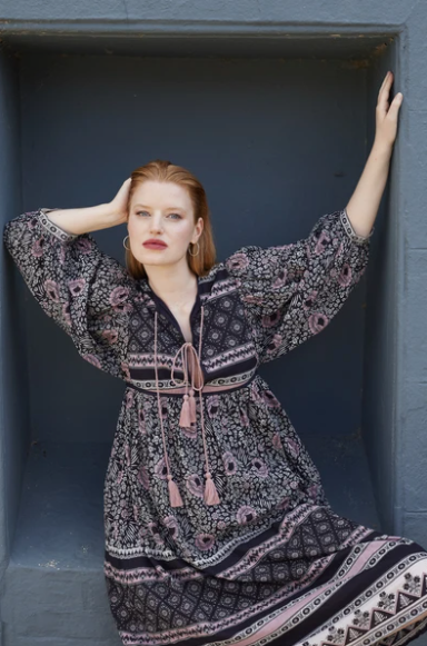 Farah midi dress in Pushkar Rose