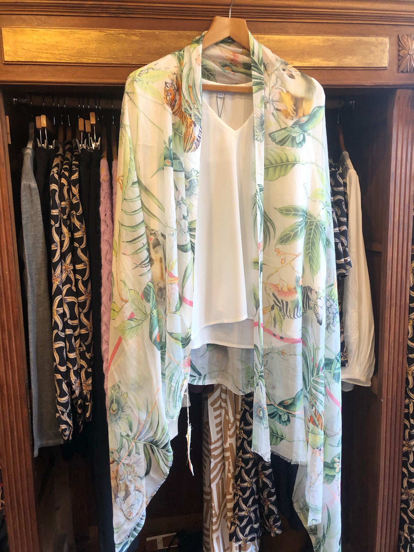 Jungle scarf