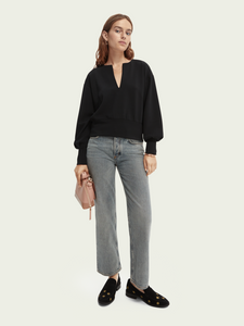 Voluminous sleeved soft sweater - black
