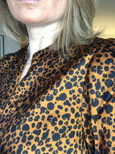 Load image into Gallery viewer, Leopard Print Top