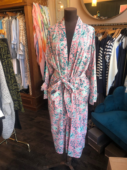 PINK WINTER JASMINE Robe - one size