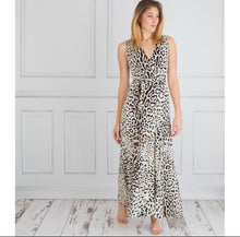 Load image into Gallery viewer, Odette Leopard Print Wrap Dress