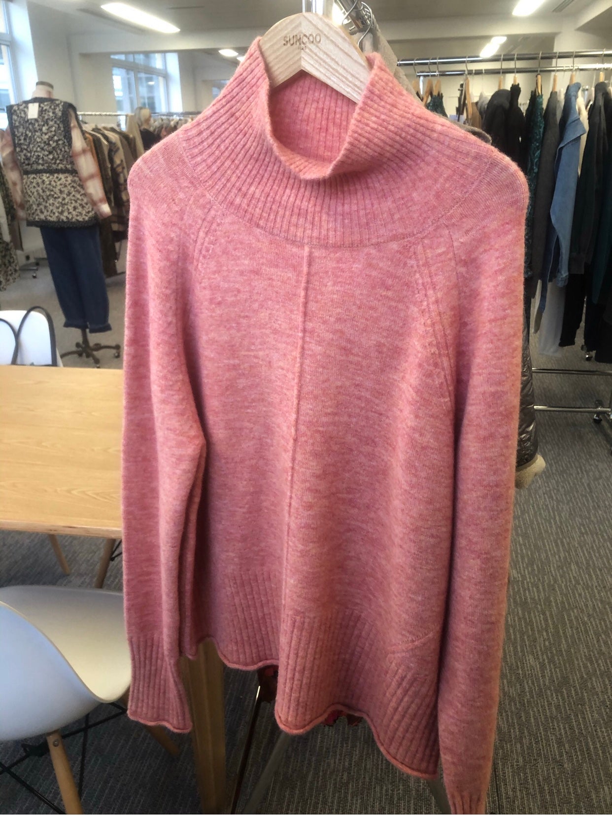 Pescar Rose Sweater
