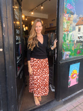 Load image into Gallery viewer, Black Cotton-blend wrap top
