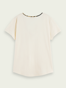 V-neck T-shirt